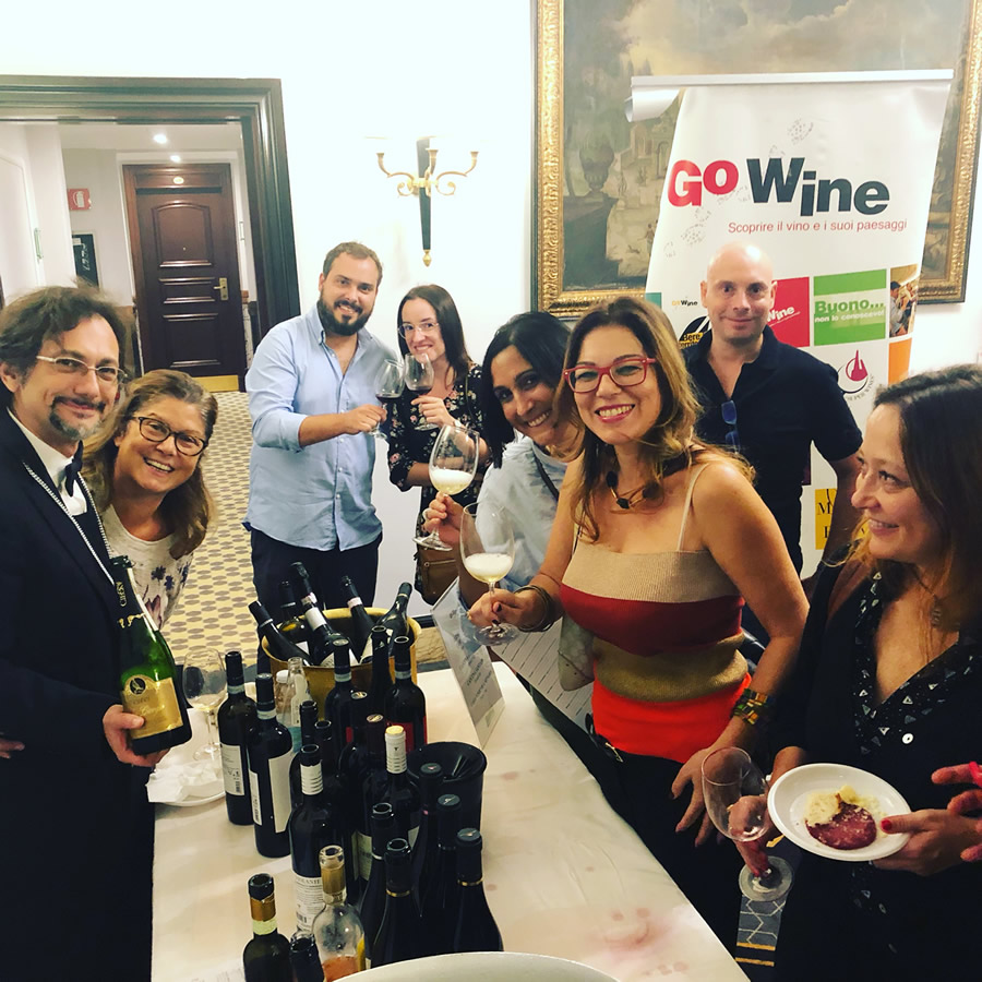 Banco d'assaggio Go Wine a Roma con i vitigni autoctoni