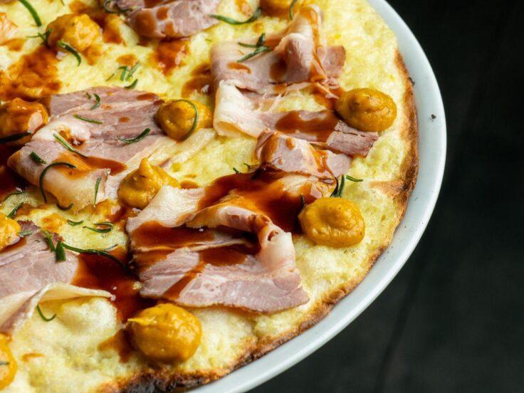 Royalbeef x Splendori Pizza: steakhouse e pizza d'autore a Ostia